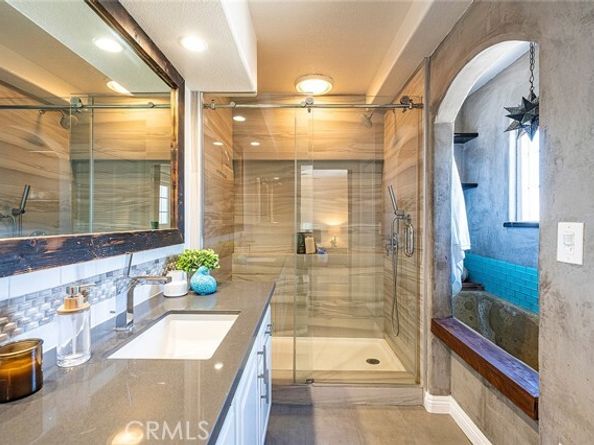 825 W 6th Street 3, San Pedro (los Angeles) CA 90731