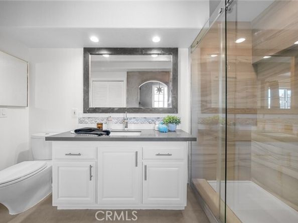 825 W 6th Street 3, San Pedro (los Angeles) CA 90731