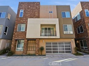 809 Brickyard Lane, Costa Mesa CA 92627