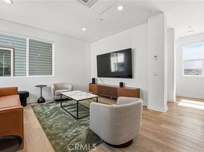 809 Brickyard Lane, Costa Mesa CA 92627