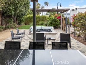 809 Brickyard Lane, Costa Mesa CA 92627