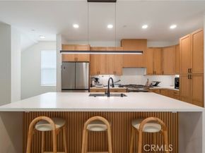 809 Brickyard Lane, Costa Mesa CA 92627