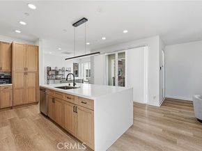 809 Brickyard Lane, Costa Mesa CA 92627