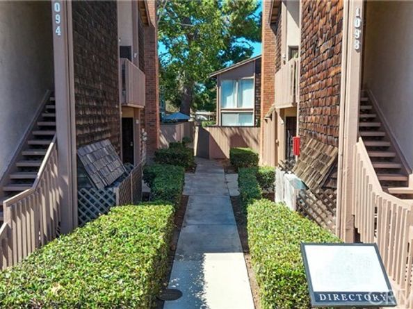1098 Cabrillo Park B, Santa Ana CA 92701