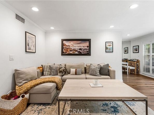 1741 Tustin Avenue 1A, Costa Mesa CA 92627