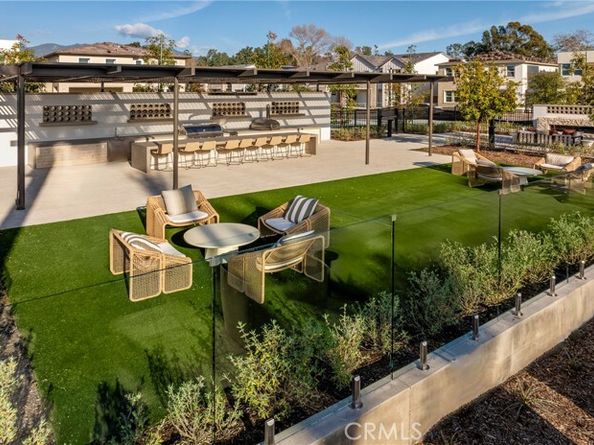 130 Paddlewheel, Lake Forest (el Toro) CA 92630