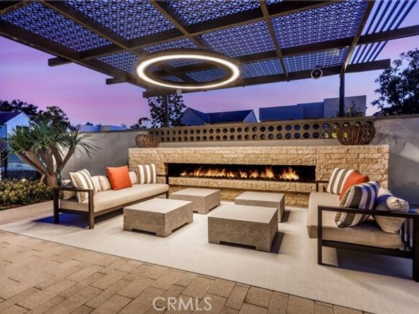 130 Paddlewheel, Lake Forest (el Toro) CA 92630