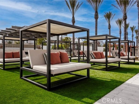 130 Paddlewheel, Lake Forest (el Toro) CA 92630