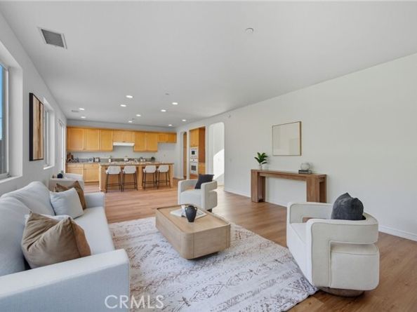 13346 Los Olivos Road, Sylmar (los Angeles) CA 91342