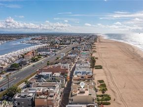 72 A Surfside, Surfside (seal Beach) CA 90743