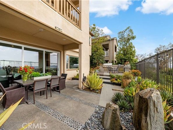545 Serrano Summit Drive, Lake Forest (el Toro) CA 92630