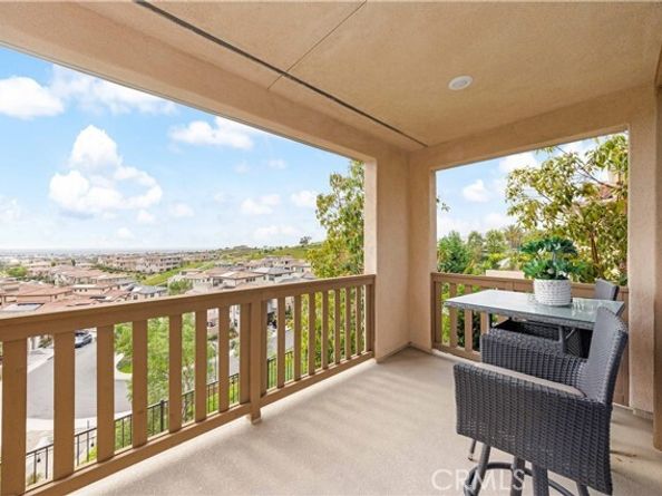 545 Serrano Summit Drive, Lake Forest (el Toro) CA 92630