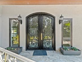 4121 Regal Oak Drive, Encino (los Angeles) CA 91436