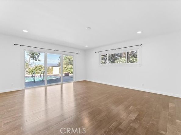 4121 Regal Oak Drive, Encino (los Angeles) CA 91436