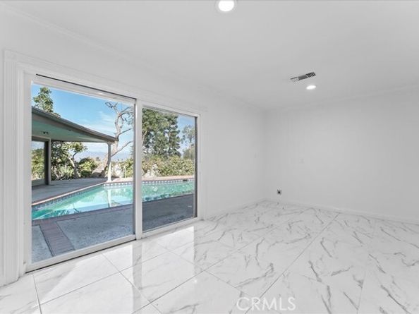 4121 Regal Oak Drive, Encino (los Angeles) CA 91436