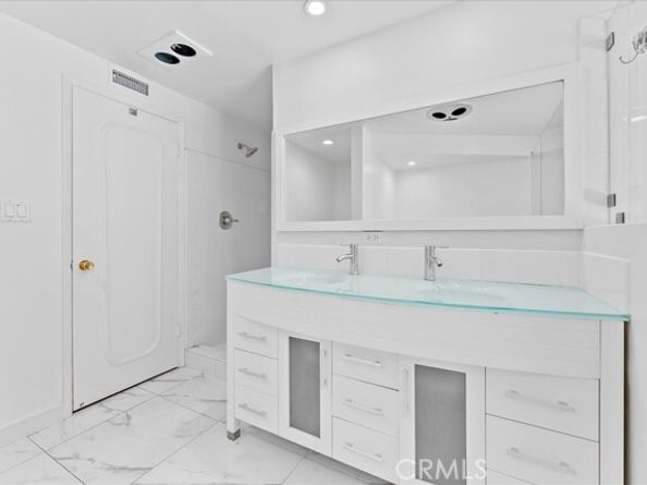 4121 Regal Oak Drive, Encino (los Angeles) CA 91436