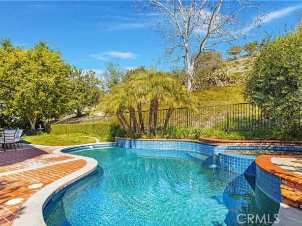 6 Eastridge, Laguna Hills CA 92679