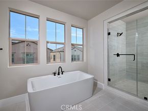 118 Oakstone, Irvine CA 92618