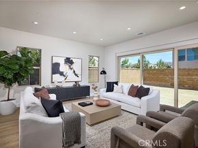 118 Oakstone, Irvine CA 92618