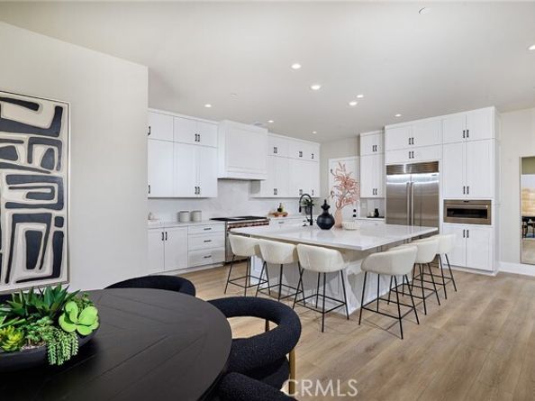 118 Oakstone, Irvine CA 92618