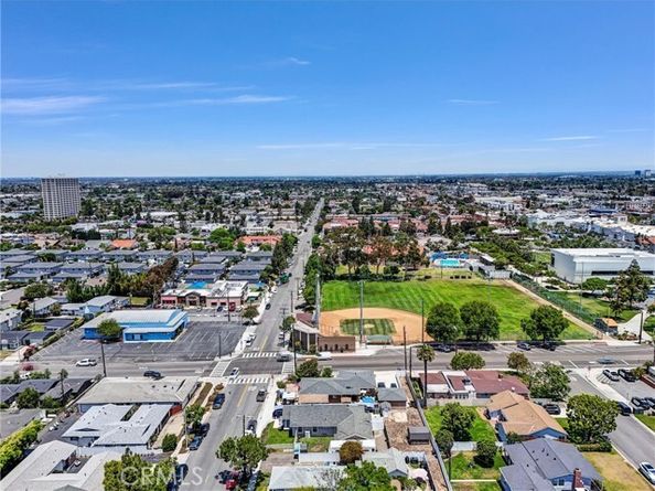 1780 Anaheim Avenue, Costa Mesa CA 92627