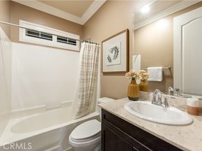 3 Silver Spruce Ct, Lake Forest (el Toro) CA 92630