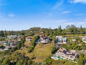 1312 Peacock Hill, Tustin CA 92705