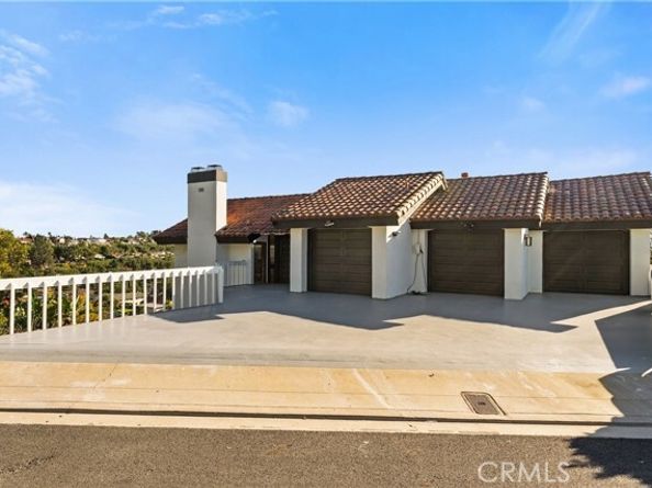 1312 Peacock Hill, Tustin CA 92705