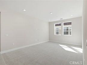 130 Paddlewheel, Lake Forest (el Toro) CA 92630