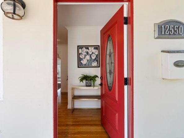 12550 Cantara Street, Los Angeles CA 91605