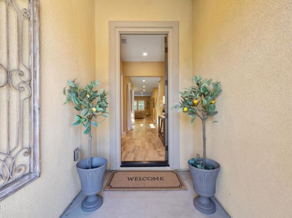 627 E Orange Blossom Way, Azusa CA 91702