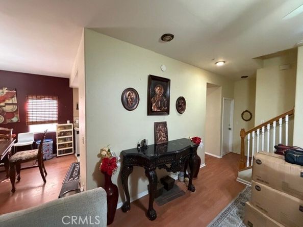 9300 Burnet 122, North Hills (los Angeles) CA 91343