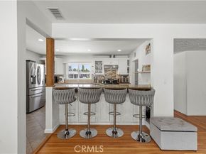 8353 Chimineas, Northridge (los Angeles) CA 91325