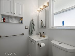 8353 Chimineas, Northridge (los Angeles) CA 91325