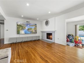 8353 Chimineas, Northridge (los Angeles) CA 91325