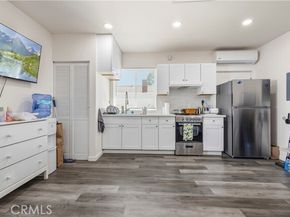 8353 Chimineas, Northridge (los Angeles) CA 91325