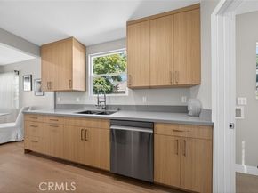 6820 Jellico Avenue, Los Angeles CA 91406