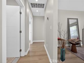 6820 Jellico Avenue, Los Angeles CA 91406