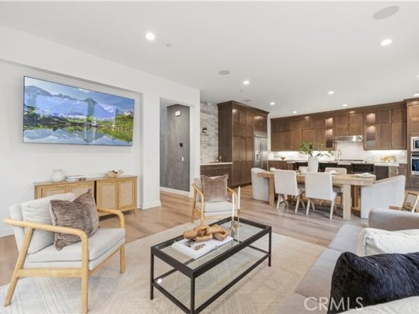 20657 Walnut Circle, Porter Ranch (los Angeles) CA 91326