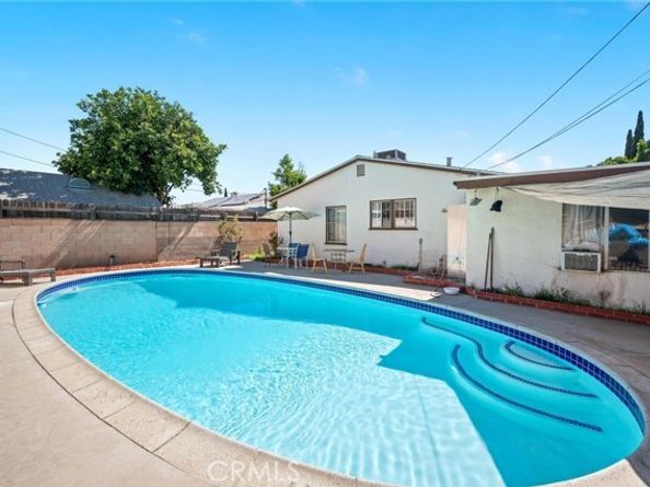 9168 Vena Avenue, Arleta (los Angeles) CA 91331