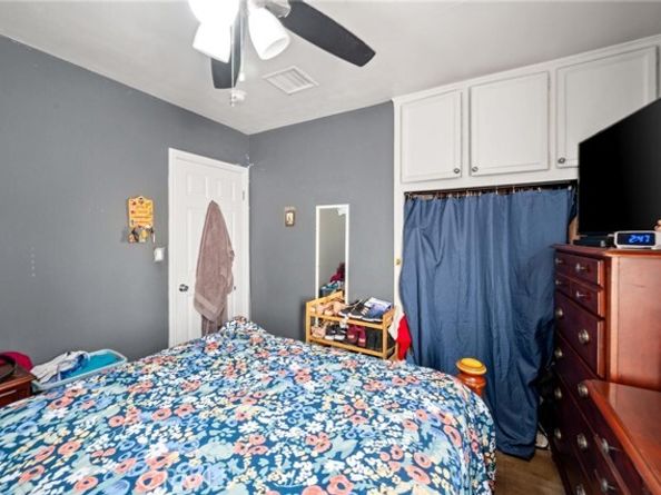 9168 Vena Avenue, Arleta (los Angeles) CA 91331