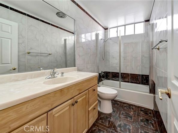 5315 Zelzah Avenue 6, Encino (los Angeles) CA 91316