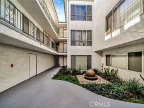 5315 Zelzah Avenue 6, Encino (los Angeles) CA 91316