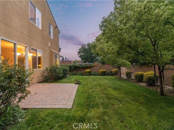 18141 Topham Street, Tarzana (los Angeles) CA 91335