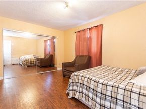 6411 West Boulevard, Inglewood CA 90302