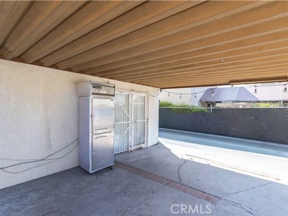 6411 West Boulevard, Inglewood CA 90302
