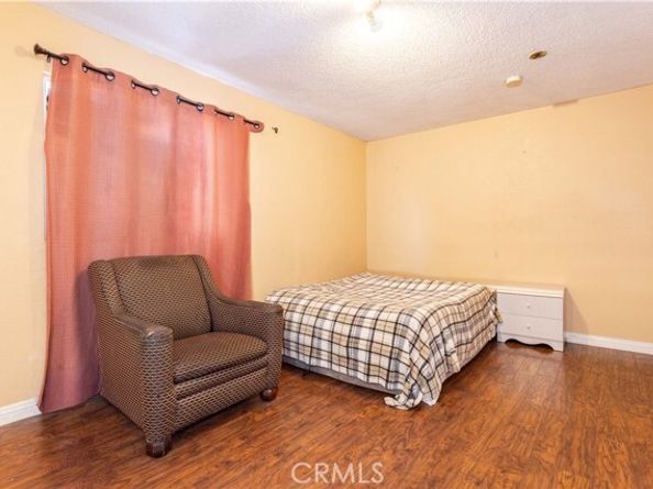 6411 West Boulevard, Inglewood CA 90302