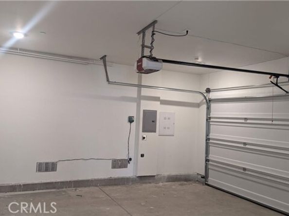 15115 W Logos Court, North Hills (los Angeles) CA 91343