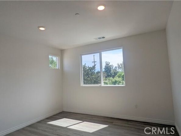 15115 W Logos Court, North Hills (los Angeles) CA 91343