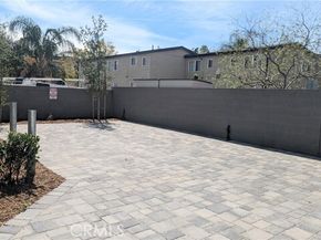 15115 W Logos Court, North Hills (los Angeles) CA 91343